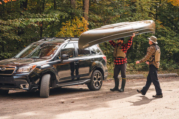 Load kayak on car by yourself 2025