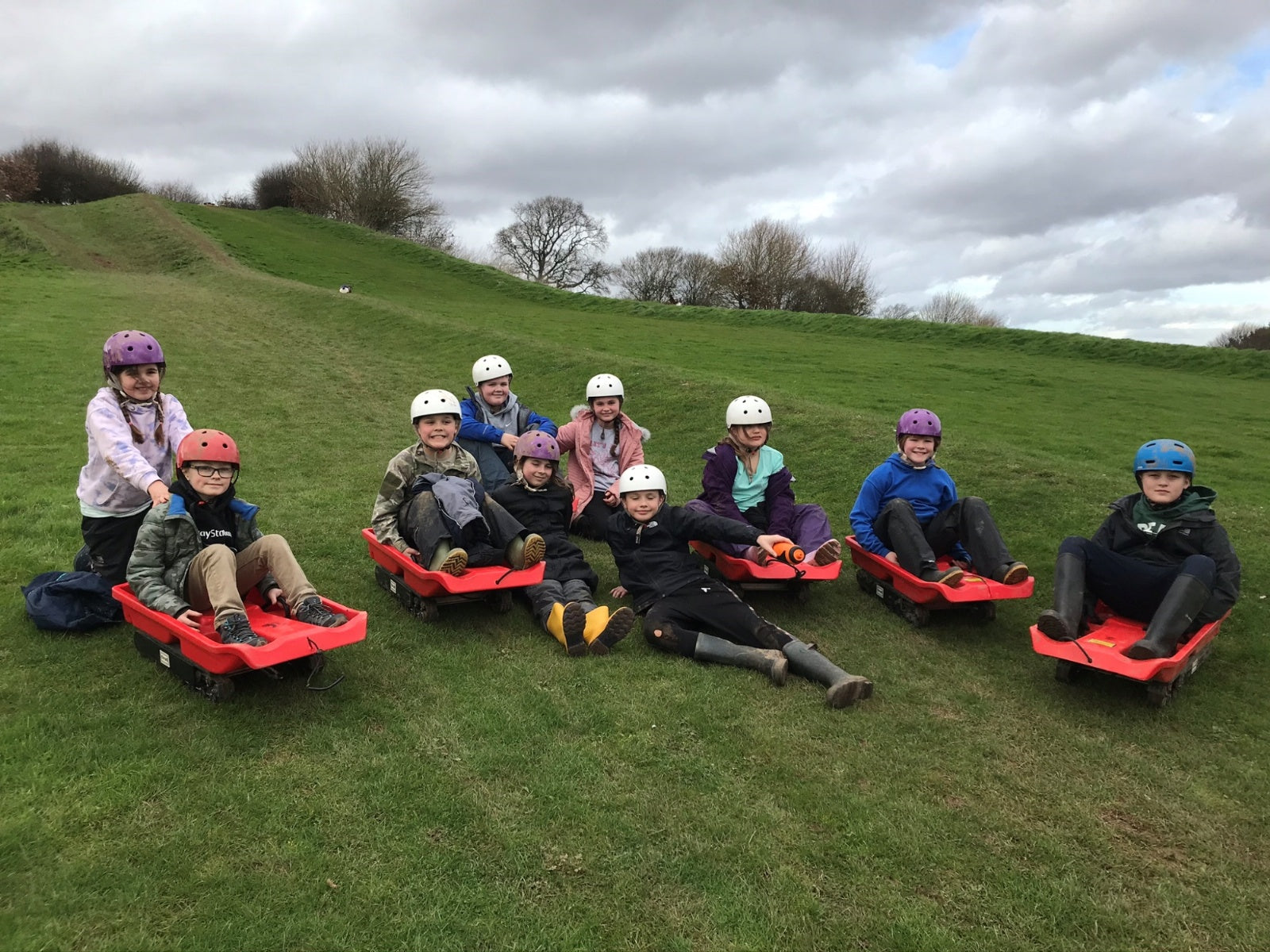 Why You Should Try Grass Sledging – Maclano